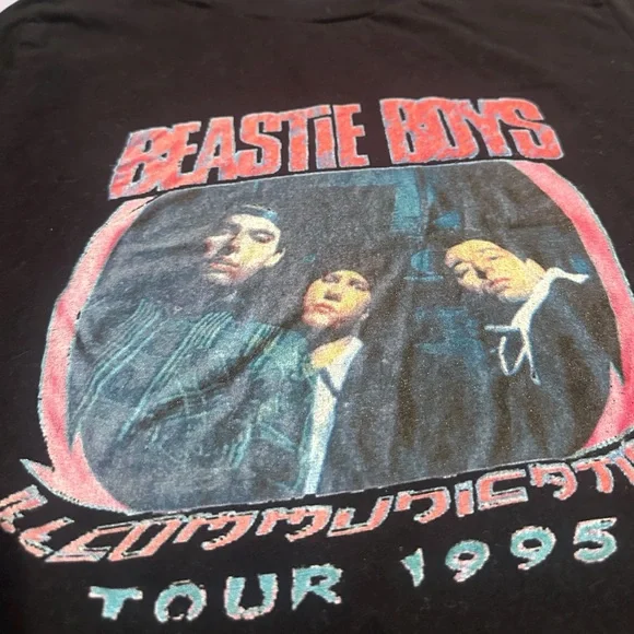 Youth Black Beastie Boys Tour 1995 T-Shirt Gildan Soft Style - Picture 2 of 5